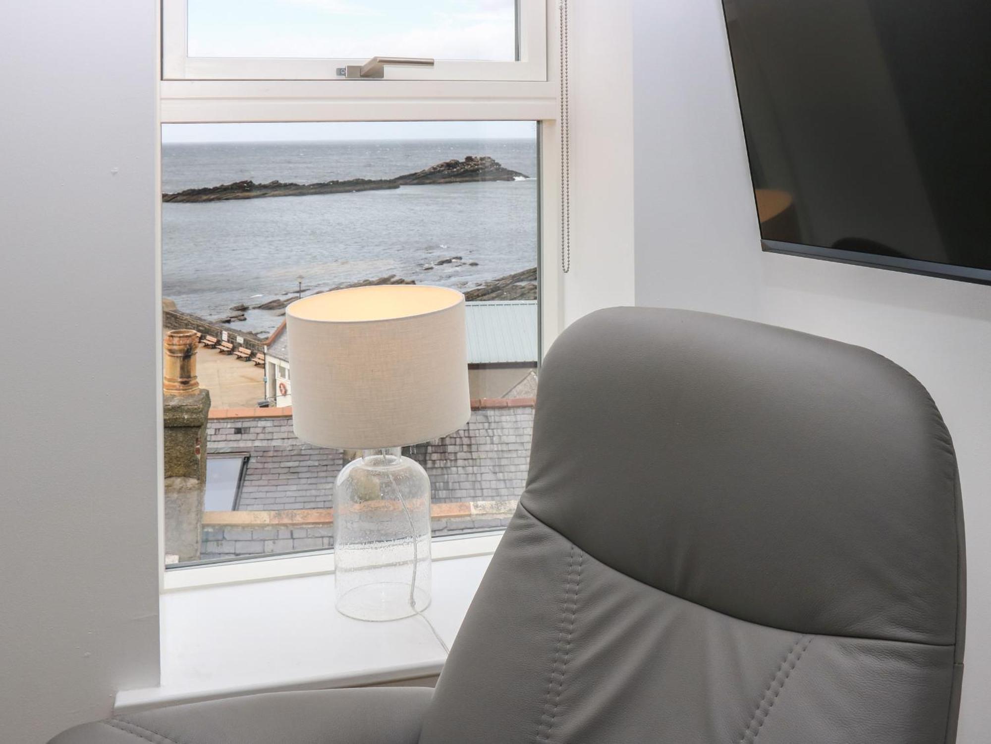 Craignure Apartment บานฟ์ ภายนอก รูปภาพ