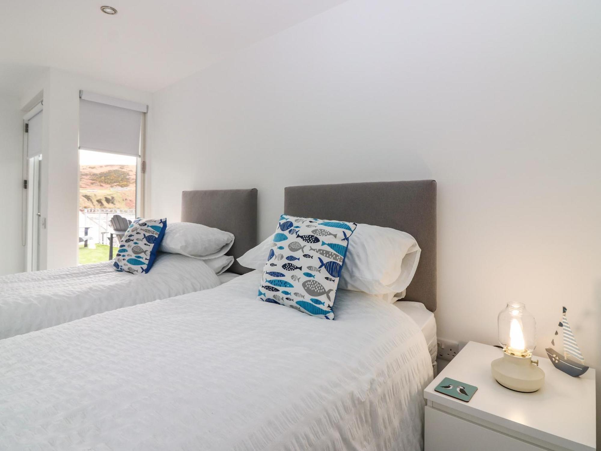 Craignure Apartment บานฟ์ ภายนอก รูปภาพ