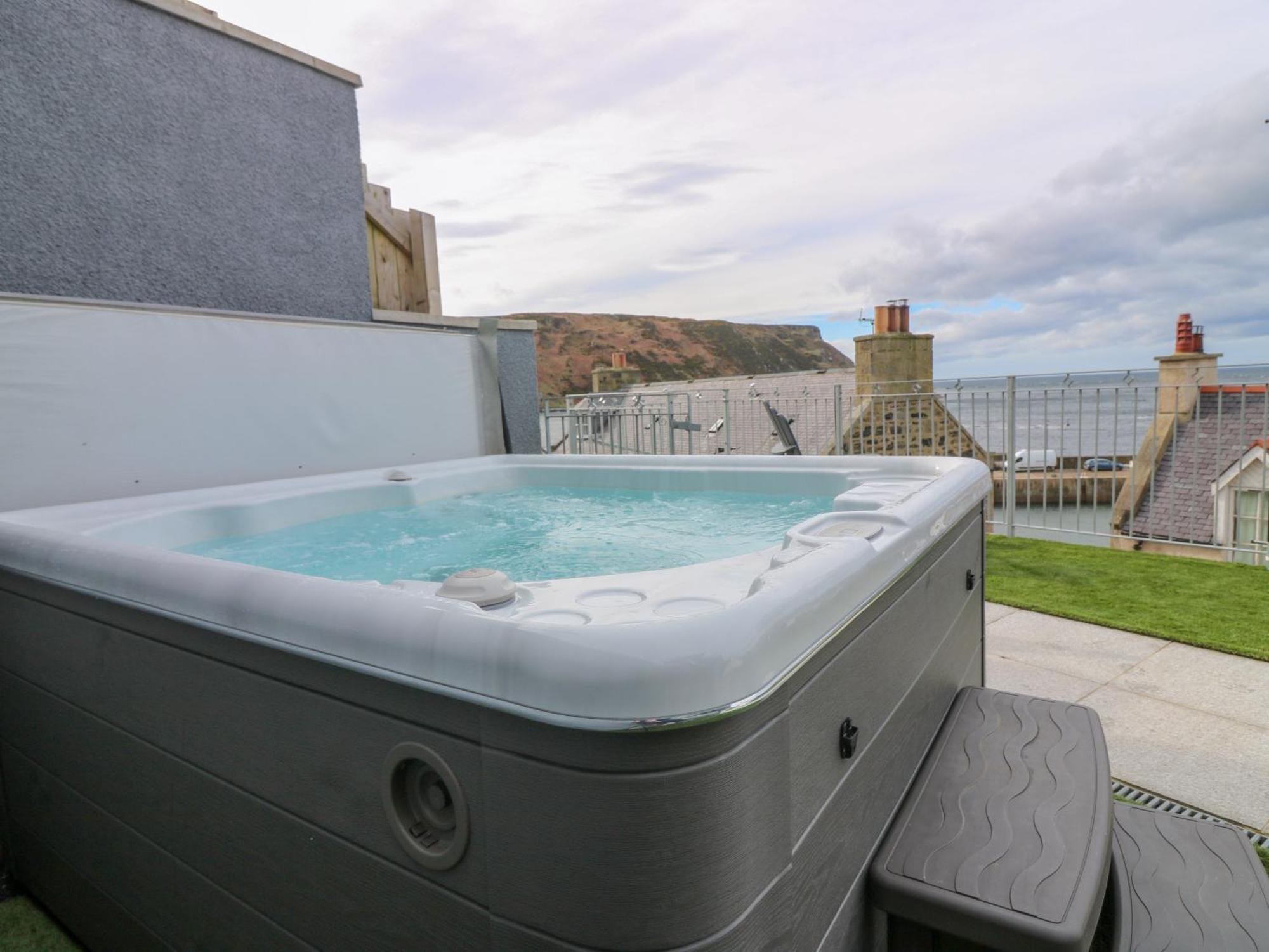 Craignure Apartment บานฟ์ ภายนอก รูปภาพ