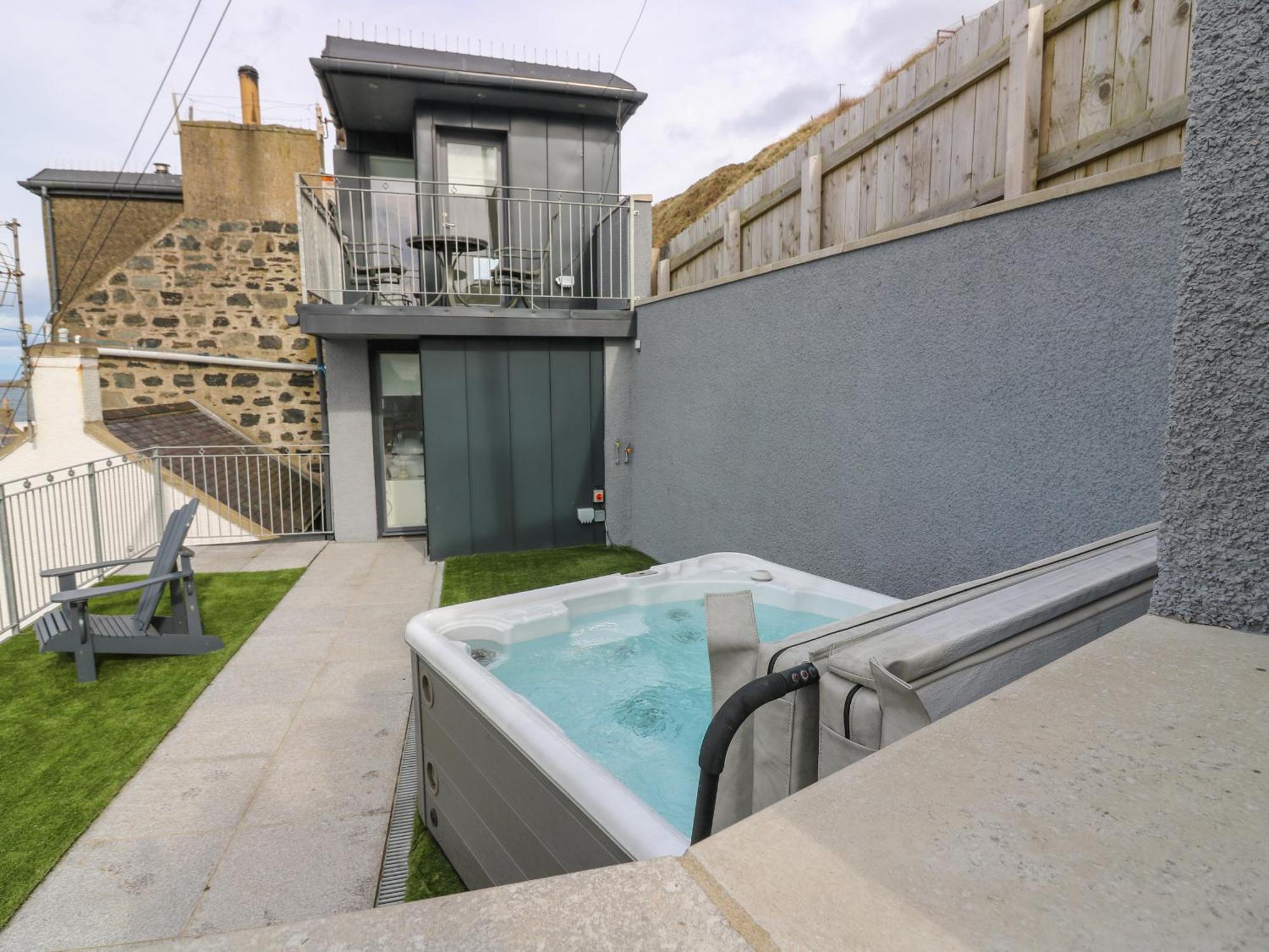 Craignure Apartment บานฟ์ ภายนอก รูปภาพ